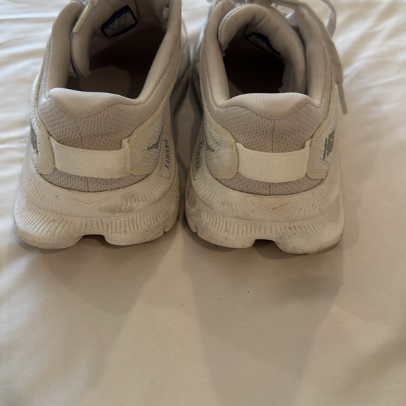 Hoka Kawana 2 Size 7.5 - Picture 4 of 10